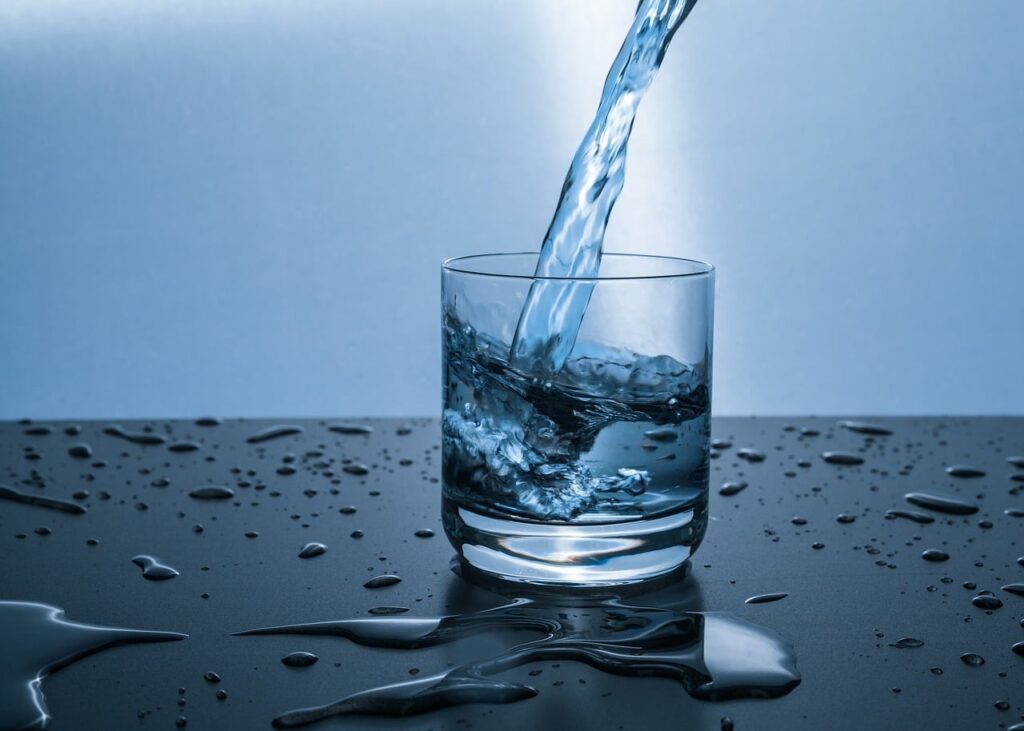 water, glass, drops, water a healthy choice, water health benefits, adequate water intake