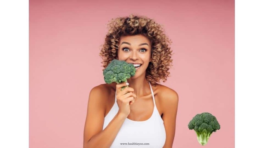 Woman with Superfood broccoli