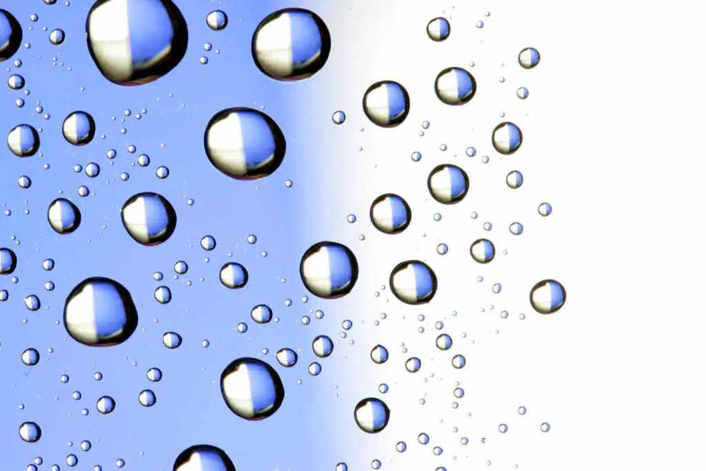 Water drops, Is water wet?