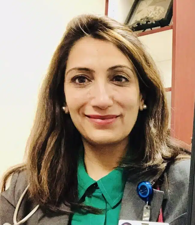 Dr. Ayushi Chugh, Healthieyoo author