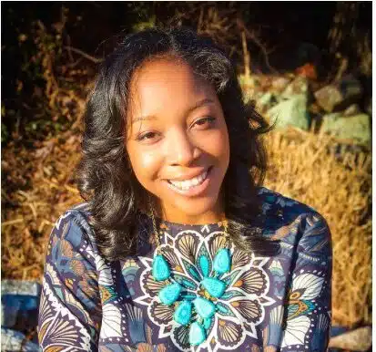 Dr. Kirsten E Kearse, Healthieyoo author