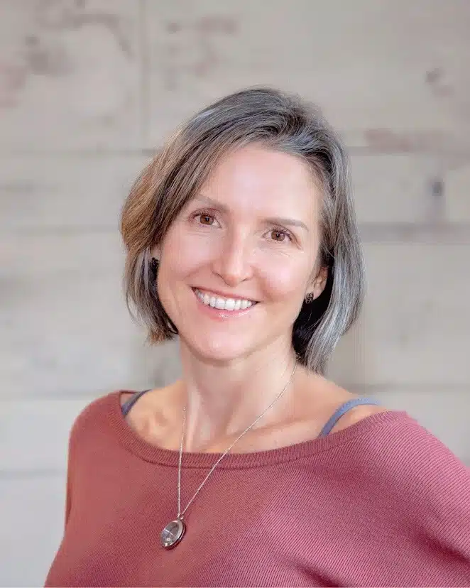 Jennifer Smrz, Healthieyoo author