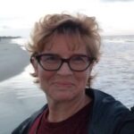 Dr. Wendi D. Jones, PharmD, Healthieyoo author